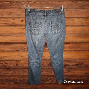 American‎ Eagle Jeans 77 Straight  Distressed Women's Size 4 (V90)